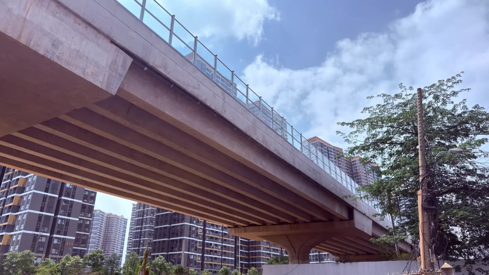 Hệ Thống Tường Chống Ồn Vành Đai 3: "Lá Chắn" Công Nghệ Bảo Vệ Không Gian Sống Đô Thị